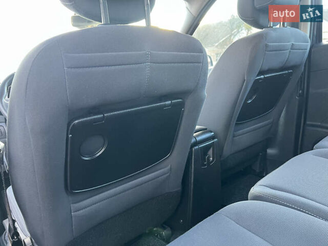 Сірий Рено Сценік, об'ємом двигуна 1.6 л та пробігом 237 тис. км за 7650 $, фото 45 на Automoto.ua