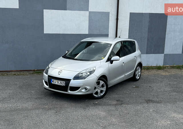Рено Сценик 2009 в Виннице на Automoto.ua Серый Рено Сценик, объемом двигателя 0 л и пробегом 220 тыс. км за 7750 $, фото 13 на Automoto.ua
