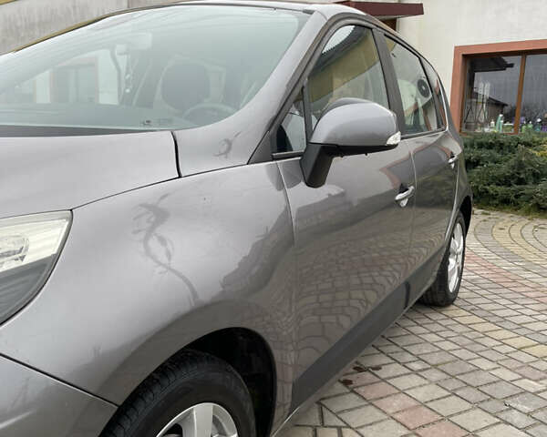 Сірий Рено Сценік, об'ємом двигуна 1.5 л та пробігом 268 тис. км за 6450 $, фото 11 на Automoto.ua