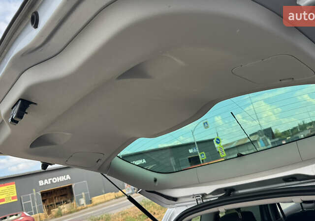 Рено Сценик 2009 в Виннице на Automoto.ua Серый Рено Сценик, объемом двигателя 0 л и пробегом 220 тыс. км за 7750 $, фото 58 на Automoto.ua