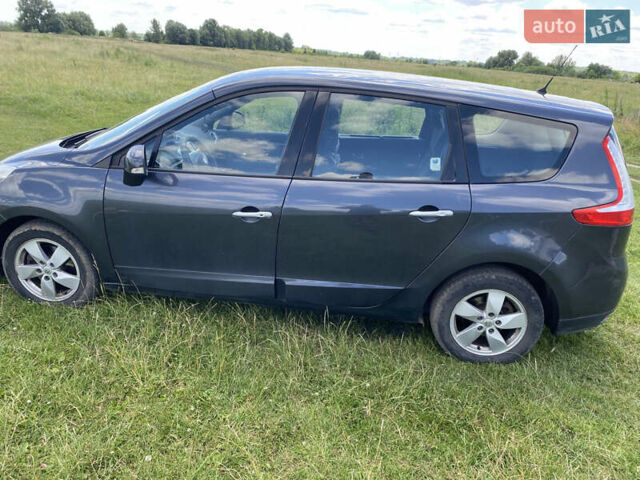 Сірий Рено Сценік, об'ємом двигуна 1.4 л та пробігом 205 тис. км за 6700 $, фото 2 на Automoto.ua