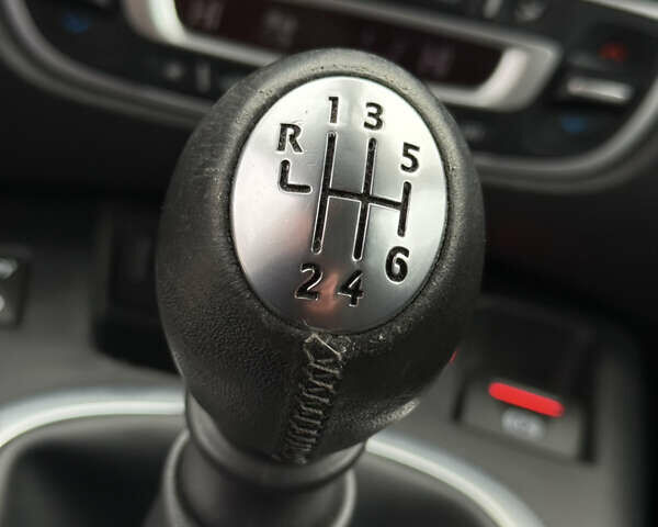 Серый Рено Сценик, объемом двигателя 1.6 л и пробегом 196 тыс. км за 6700 $, фото 59 на Automoto.ua