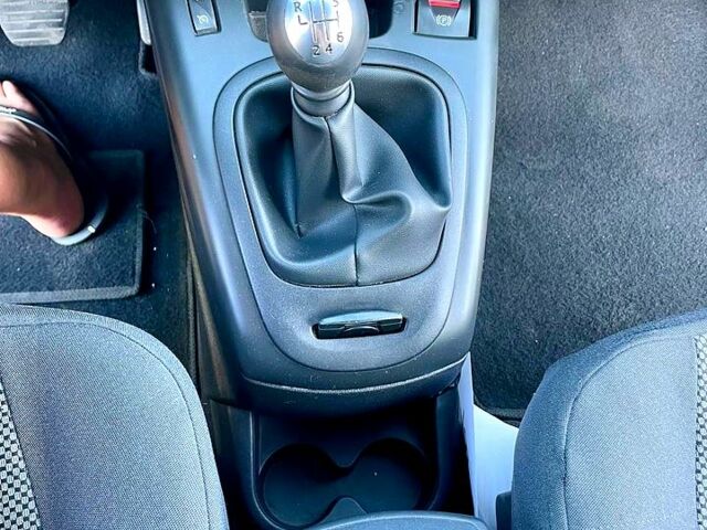 Рено Сценік 2009 у Лубнах на Automoto.ua Сірий Рено Сценік, об'ємом двигуна 1.5 л та пробігом 0 тис. км за 6650 $, фото 7 на Automoto.ua