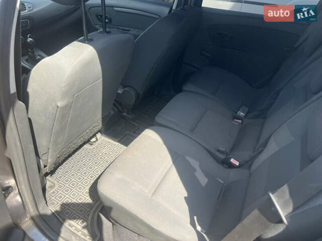 Сірий Рено Сценік, об'ємом двигуна 1.46 л та пробігом 221 тис. км за 5100 $, фото 5 на Automoto.ua