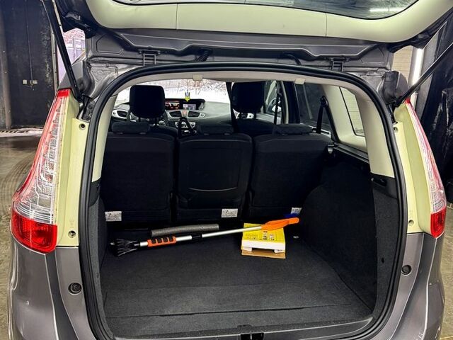 Сірий Рено Сценік, об'ємом двигуна 2 л та пробігом 181 тис. км за 8500 $, фото 6 на Automoto.ua