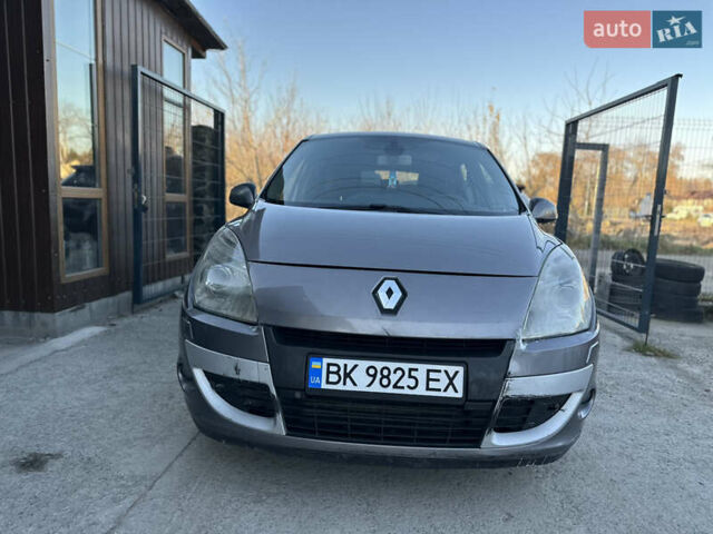 Серый Рено Сценик, объемом двигателя 1.46 л и пробегом 265 тыс. км за 4950 $, фото 1 на Automoto.ua