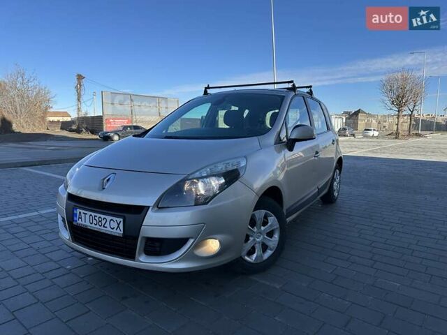 Серый Рено Сценик, объемом двигателя 1.46 л и пробегом 213 тыс. км за 5600 $, фото 1 на Automoto.ua