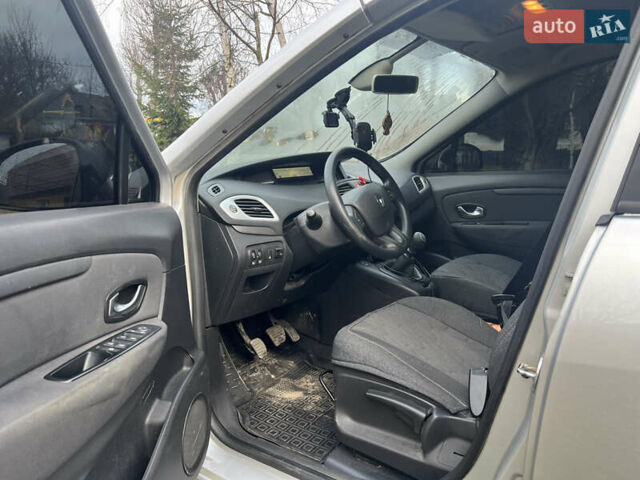 Серый Рено Сценик, объемом двигателя 1.6 л и пробегом 291 тыс. км за 6200 $, фото 5 на Automoto.ua