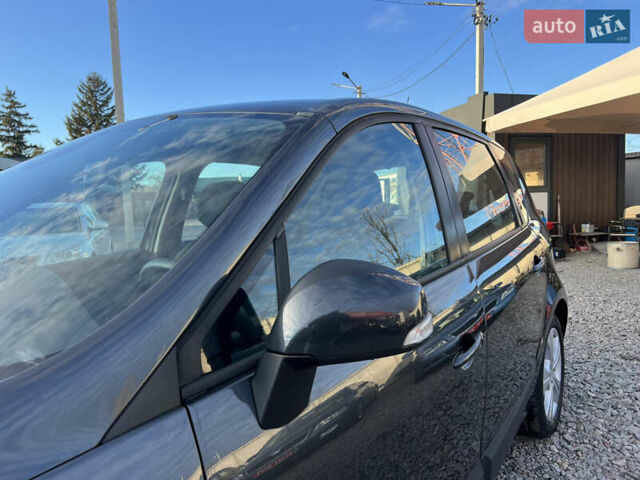 Сірий Рено Сценік, об'ємом двигуна 1.6 л та пробігом 237 тис. км за 7650 $, фото 23 на Automoto.ua