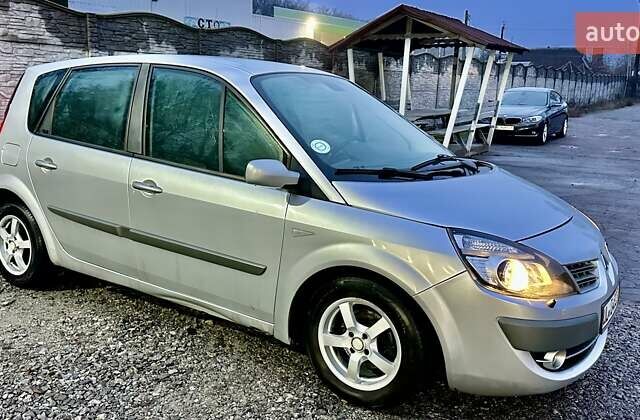 Серый Рено Сценик, объемом двигателя 1.6 л и пробегом 228 тыс. км за 5450 $, фото 4 на Automoto.ua