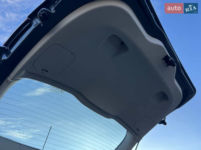 Сірий Рено Сценік, об'ємом двигуна 1.6 л та пробігом 237 тис. км за 7650 $, фото 65 на Automoto.ua