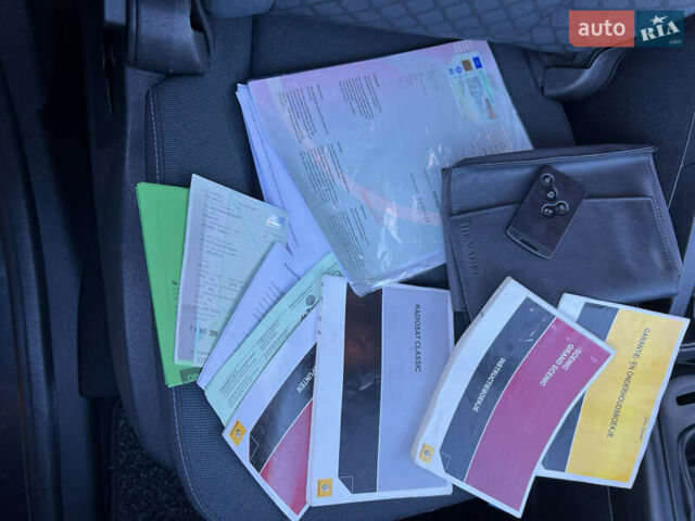 Сірий Рено Сценік, об'ємом двигуна 1.6 л та пробігом 237 тис. км за 7650 $, фото 69 на Automoto.ua