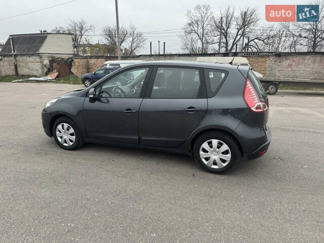 Серый Рено Сценик, объемом двигателя 1.6 л и пробегом 218 тыс. км за 7800 $, фото 4 на Automoto.ua