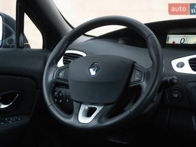 Серый Рено Сценик, объемом двигателя 2 л и пробегом 130 тыс. км за 8200 $, фото 17 на Automoto.ua