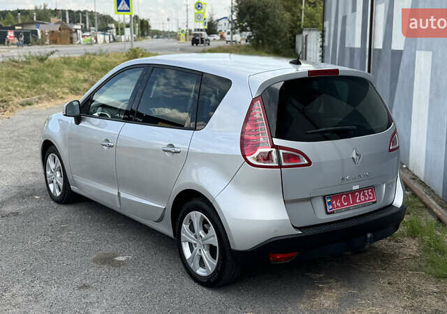 Рено Сценик 2009 в Виннице на Automoto.ua Серый Рено Сценик, объемом двигателя 0 л и пробегом 220 тыс. км за 7750 $, фото 21 на Automoto.ua