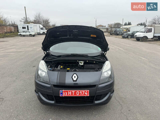 Серый Рено Сценик, объемом двигателя 1.6 л и пробегом 218 тыс. км за 7800 $, фото 29 на Automoto.ua