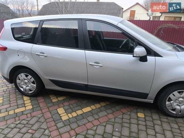 Сірий Рено Сценік, об'ємом двигуна 1.46 л та пробігом 207 тис. км за 6200 $, фото 5 на Automoto.ua