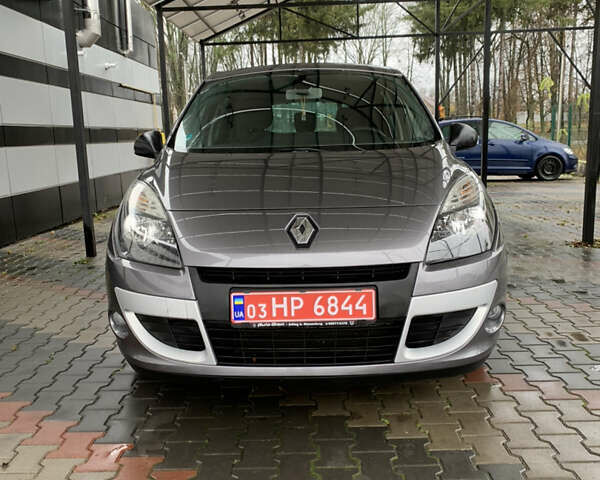 Серый Рено Сценик, объемом двигателя 1.6 л и пробегом 214 тыс. км за 7350 $, фото 6 на Automoto.ua