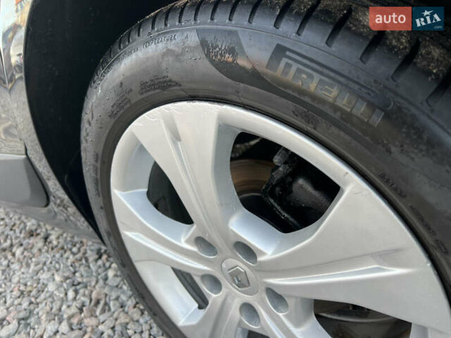 Сірий Рено Сценік, об'ємом двигуна 1.6 л та пробігом 237 тис. км за 7650 $, фото 16 на Automoto.ua