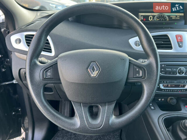 Сірий Рено Сценік, об'ємом двигуна 1.6 л та пробігом 237 тис. км за 7650 $, фото 37 на Automoto.ua