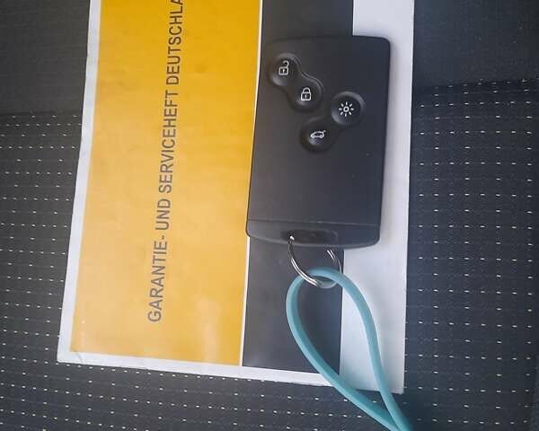 Сірий Рено Сценік, об'ємом двигуна 1.4 л та пробігом 147 тис. км за 6800 $, фото 14 на Automoto.ua