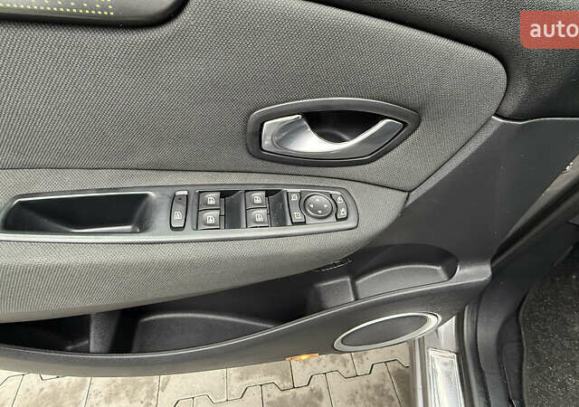 Сірий Рено Сценік, об'ємом двигуна 1.6 л та пробігом 176 тис. км за 7250 $, фото 23 на Automoto.ua