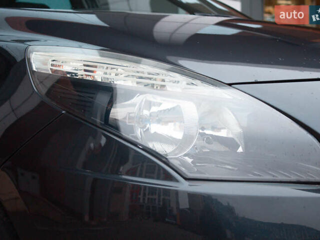 Серый Рено Сценик, объемом двигателя 2 л и пробегом 130 тыс. км за 8200 $, фото 44 на Automoto.ua