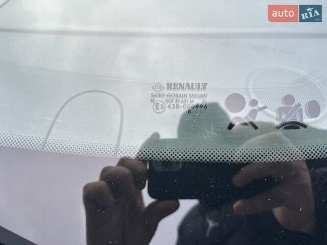 Сірий Рено Сценік, об'ємом двигуна 1.6 л та пробігом 229 тис. км за 5100 $, фото 10 на Automoto.ua