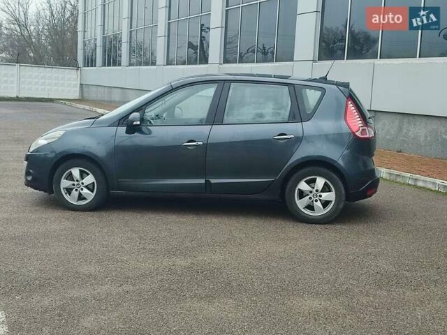 Сірий Рено Сценік, об'ємом двигуна 1.46 л та пробігом 270 тис. км за 5500 $, фото 1 на Automoto.ua