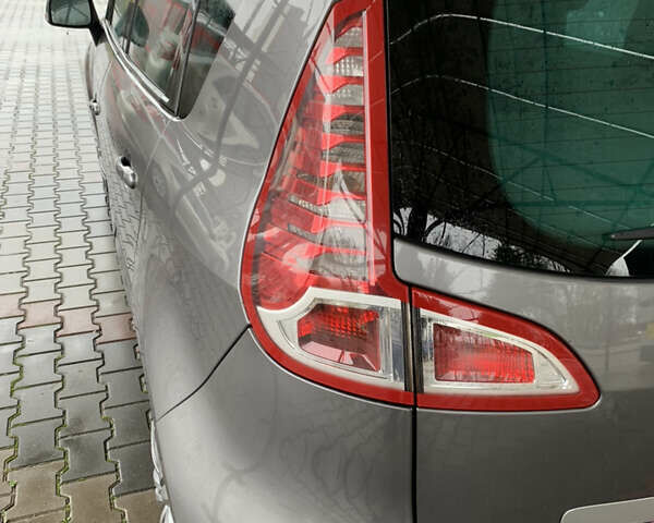 Серый Рено Сценик, объемом двигателя 1.6 л и пробегом 214 тыс. км за 7350 $, фото 35 на Automoto.ua