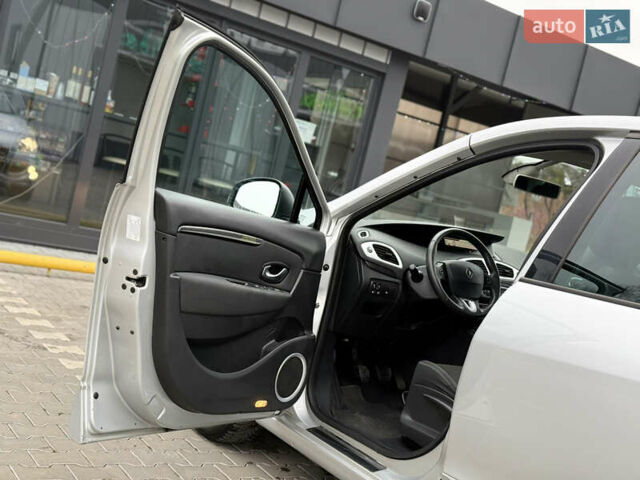 Серый Рено Сценик, объемом двигателя 1.6 л и пробегом 196 тыс. км за 6700 $, фото 41 на Automoto.ua