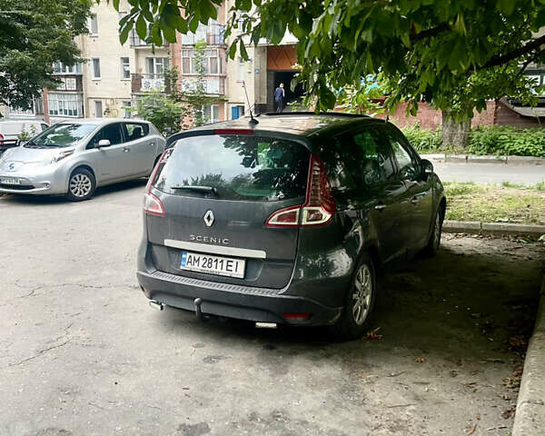Серый Рено Сценик, объемом двигателя 1.5 л и пробегом 208 тыс. км за 6200 $, фото 2 на Automoto.ua