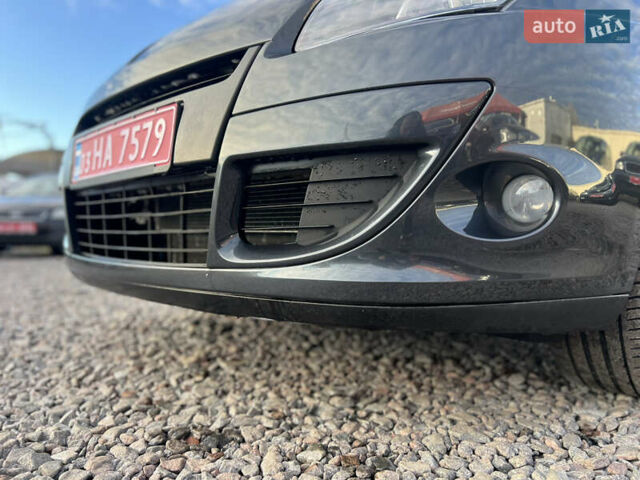 Сірий Рено Сценік, об'ємом двигуна 1.6 л та пробігом 237 тис. км за 7650 $, фото 11 на Automoto.ua