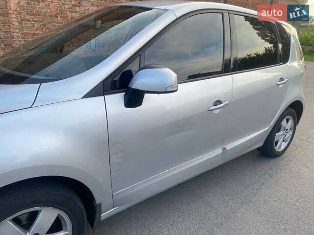 Рено Сценик 2009 в Чернигове на Automoto.ua Серый Рено Сценик, объемом двигателя 1.5 л и пробегом 240 тыс. км за 6400 $, фото 6 на Automoto.ua