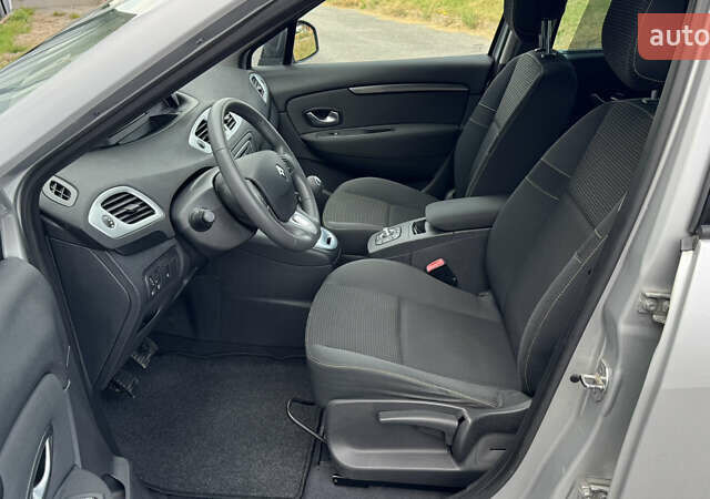 Рено Сценик 2009 в Виннице на Automoto.ua Серый Рено Сценик, объемом двигателя 0 л и пробегом 220 тыс. км за 7750 $, фото 35 на Automoto.ua