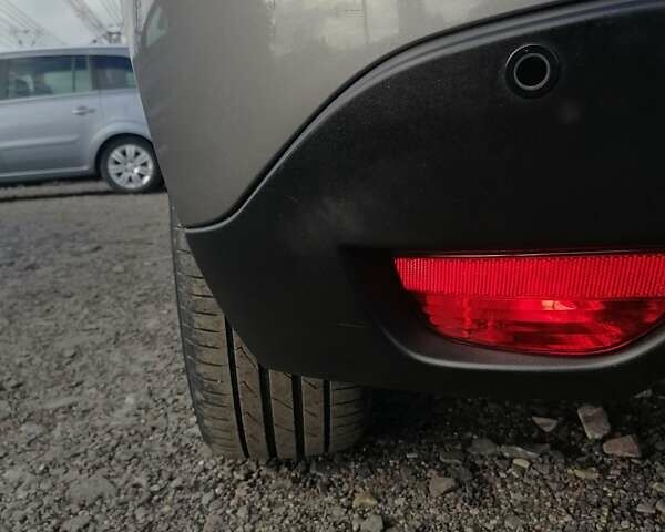 Серый Рено Сценик, объемом двигателя 1.6 л и пробегом 156 тыс. км за 7200 $, фото 20 на Automoto.ua