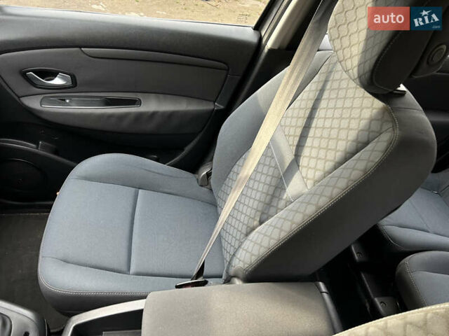 Серый Рено Сценик, объемом двигателя 1.5 л и пробегом 241 тыс. км за 5950 $, фото 20 на Automoto.ua