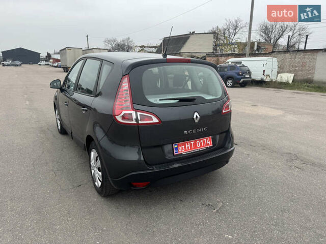 Серый Рено Сценик, объемом двигателя 1.6 л и пробегом 218 тыс. км за 7800 $, фото 7 на Automoto.ua