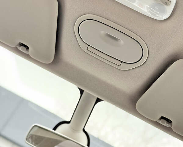 Серый Рено Сценик, объемом двигателя 1.6 л и пробегом 196 тыс. км за 6700 $, фото 39 на Automoto.ua