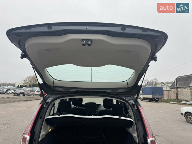 Серый Рено Сценик, объемом двигателя 1.6 л и пробегом 218 тыс. км за 7800 $, фото 51 на Automoto.ua