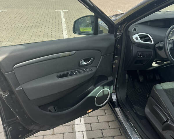 Сірий Рено Сценік, об'ємом двигуна 1.6 л та пробігом 148 тис. км за 6800 $, фото 11 на Automoto.ua