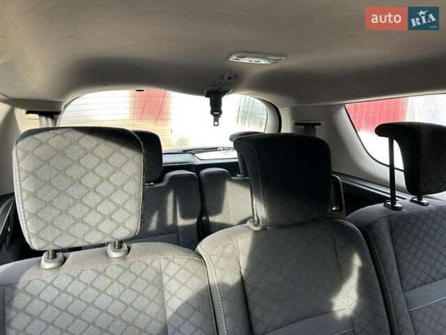 Серый Рено Сценик, объемом двигателя 1.5 л и пробегом 241 тыс. км за 5950 $, фото 19 на Automoto.ua