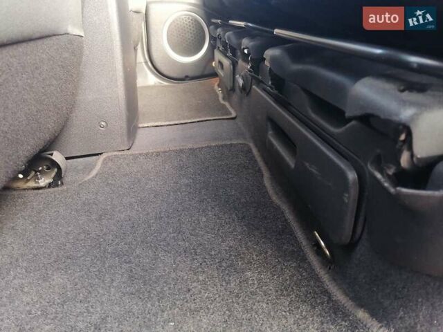 Серый Рено Сценик, объемом двигателя 1.6 л и пробегом 156 тыс. км за 7200 $, фото 13 на Automoto.ua