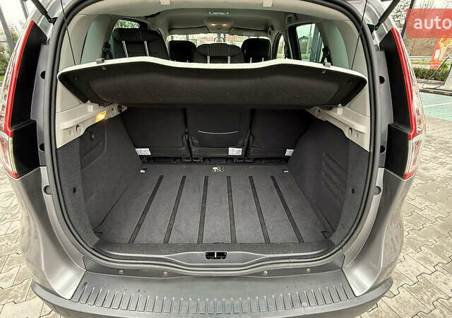 Сірий Рено Сценік, об'ємом двигуна 1.6 л та пробігом 176 тис. км за 7250 $, фото 18 на Automoto.ua