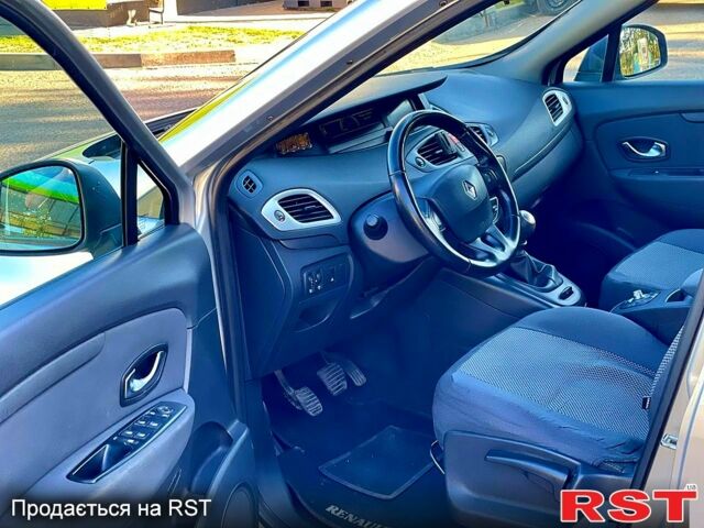 Рено Сценік 2009 у Лубнах на Automoto.ua Сірий Рено Сценік, об'ємом двигуна 1.5 л та пробігом 0 тис. км за 6650 $, фото 6 на Automoto.ua