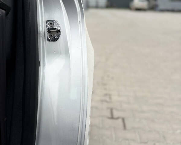 Серый Рено Сценик, объемом двигателя 1.6 л и пробегом 196 тыс. км за 6700 $, фото 79 на Automoto.ua