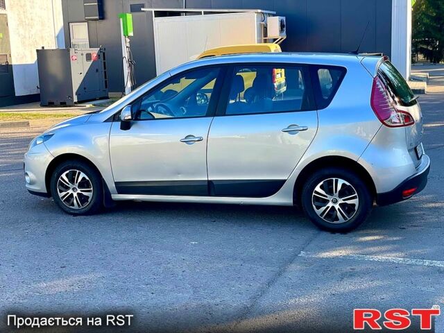 Рено Сценік 2009 у Лубнах на Automoto.ua Сірий Рено Сценік, об'ємом двигуна 1.5 л та пробігом 0 тис. км за 6650 $, фото 1 на Automoto.ua