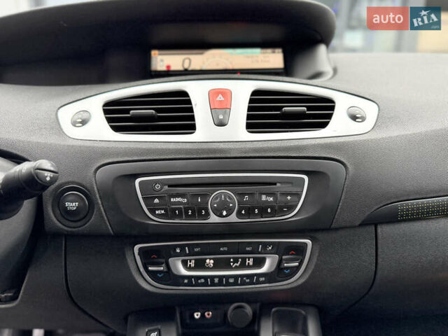 Серый Рено Сценик, объемом двигателя 1.6 л и пробегом 196 тыс. км за 6700 $, фото 57 на Automoto.ua