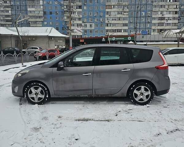 Серый Рено Сценик, объемом двигателя 1.4 л и пробегом 270 тыс. км за 6000 $, фото 11 на Automoto.ua