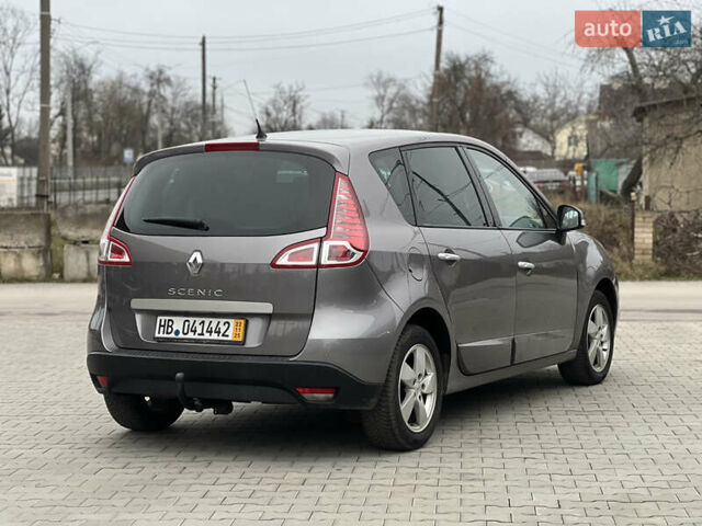 Сірий Рено Сценік, об'ємом двигуна 1.6 л та пробігом 176 тис. км за 7700 $, фото 7 на Automoto.ua